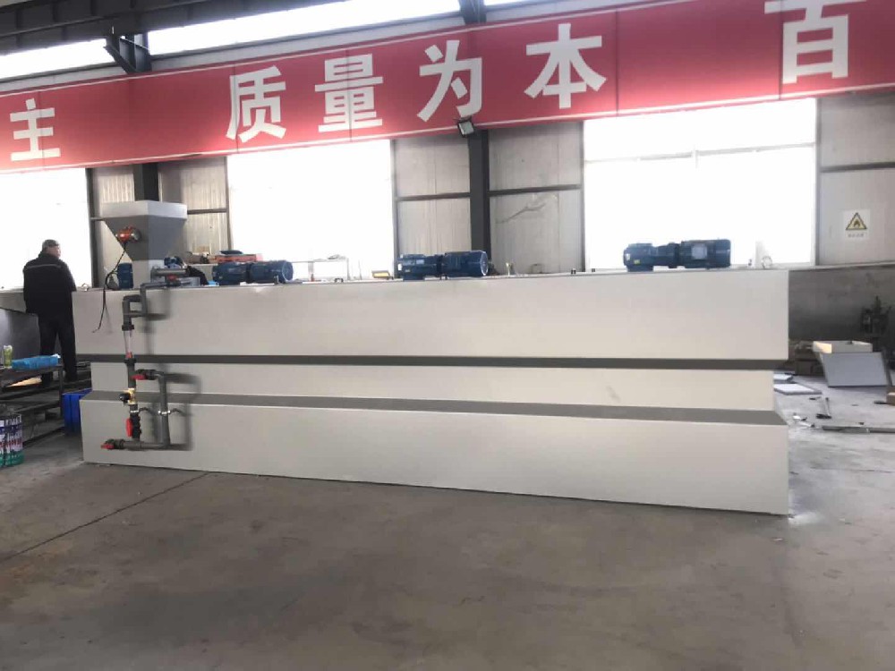 全自动加药装置不锈钢